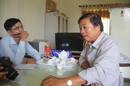 Khai man tới 4 năm sinh, Bí thư thị trấn bị đề nghị trả lại Huy chương kháng chiến