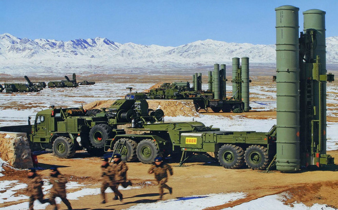 Nga sắp đưa tên lửa S-400