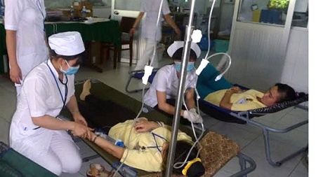 60 công nhân may nhập viện sau bữa ăn trưa