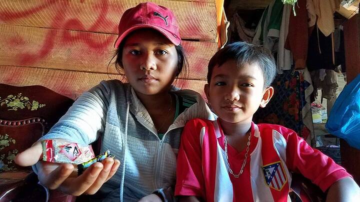 Truy tìm nhóm đối tượng phát kẹo khiến người ăn phải nhập viện