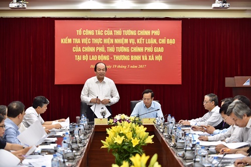 Thủ tướng yêu cầu Bộ Lao động làm rõ đề xuất tăng tuổi nghỉ hưu