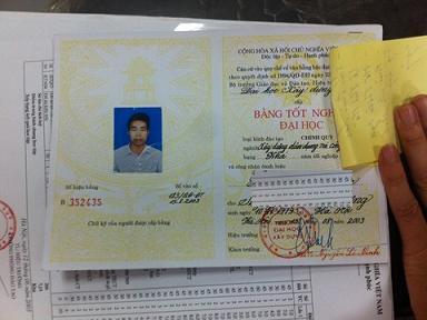 Phá đường dây làm giả giấy tờ, bằng cấp quy mô lớn