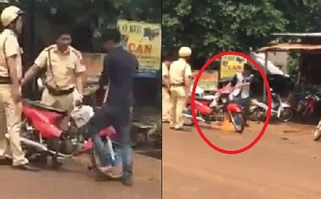 Nam thanh niên châm lửa đốt xe máy khi bị CSGT kiểm tra