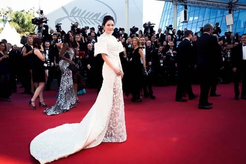 Lộ diện ‘vé vớt’ tại Cannes 2017, Lý Nhã Kỳ chính thức được minh oan?
