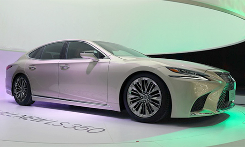 Xuất hiện Lexus LS 350 2018 đẹp long lanh