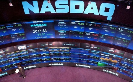 Cổ phiếu bí ẩn tăng 4.500% bị ngừng giao dịch