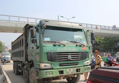 CSGT Hà Nội sẽ được trang bị smartphone, máy in hóa đơn cầm tay