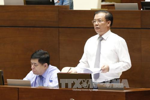 Bộ trưởng Bộ Tài chính giải trình về nợ công tăng cao