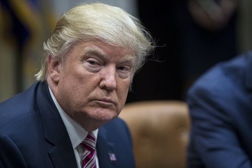 Tổng thống Trump lại vướng vào vụ kiện mới, bị cáo buộc vi hiến