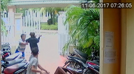 Truy tìm kẻ lạ mặt chém chủ nhà nghỉ ở Phú Quốc rồi bỏ chạy