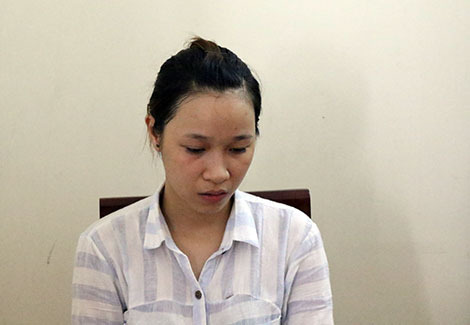 Khởi tố cô gái lừa khách mua hàng qua mạng