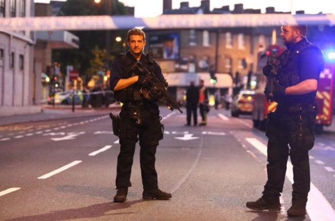 Tài xế lao xe tại London hét lên 'sẽ giết hết người Hồi giáo'