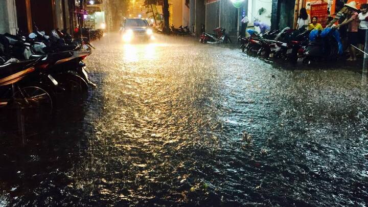 Dự báo thời tiết 21/6: Bắc Bộ mưa về đêm, ban ngày dịu mát