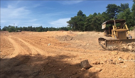 Phát hiện dấu tích móng thành tại khu vực nghi lăng mộ vợ vua Tự Đức