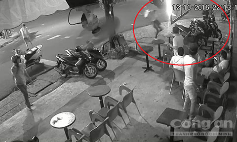 Xác định danh tính nhóm thanh niên xông vào quán cà phê 