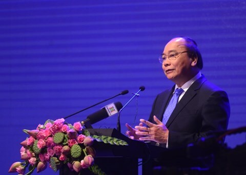 Lãnh đạo Hà Nội giải quyết vướng mắc của doanh nghiệp qua tin nhắn điện thoại