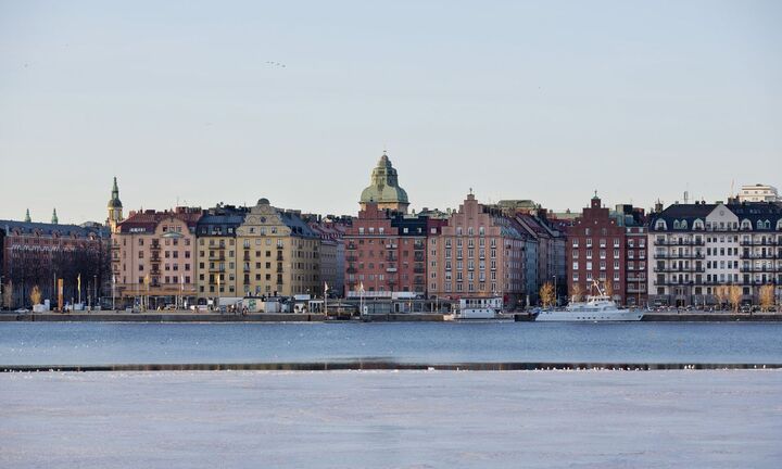 Thụy Điển ‘nhức đầu’ vì quá nhiều tiền