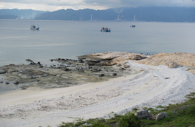 Bộ TN-MT lên tiếng về việc cấp giấy phép nhận chìm 1 triệu mét khối bùn xuống biển Bình Thuận