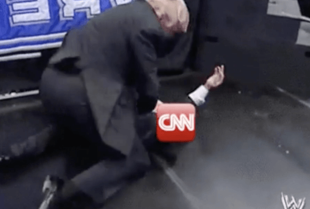 Tổng thống Trump đăng video “đấm không thương tiếc