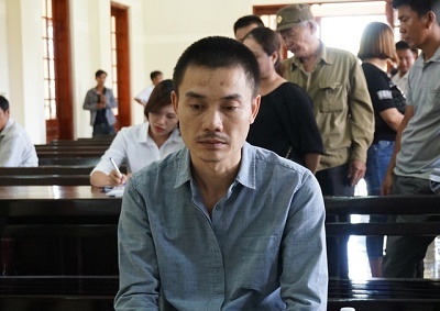 Chủ quán nhậu dùng súng tự chế bắn khách tử vong lĩnh 9 năm tù