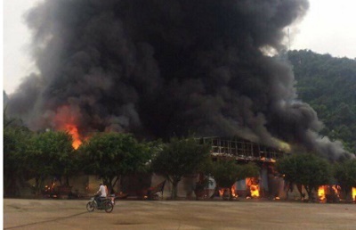 Chợ Tân Thanh cháy lớn, hơn 1.000 người tham gia cứu hộ