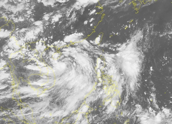 Chiều nay,  bão số 2 cách Nam Định - Hà Tĩnh 200km