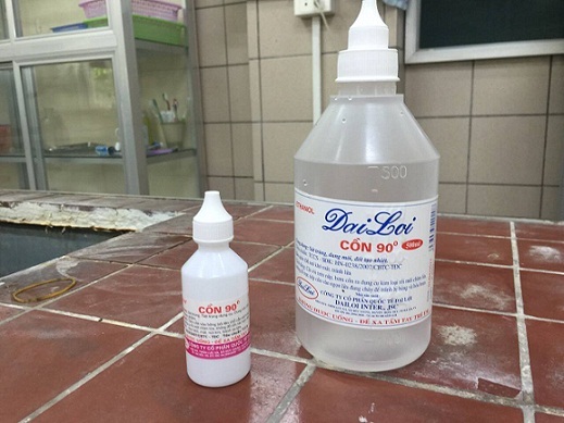 Cái chết đau lòng sau khi tự mua cồn y tế về