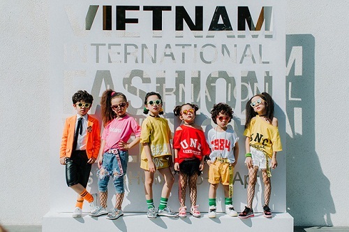 Có hay không chuyện mẫu nhí ở Việt Nam bị... chín ép?