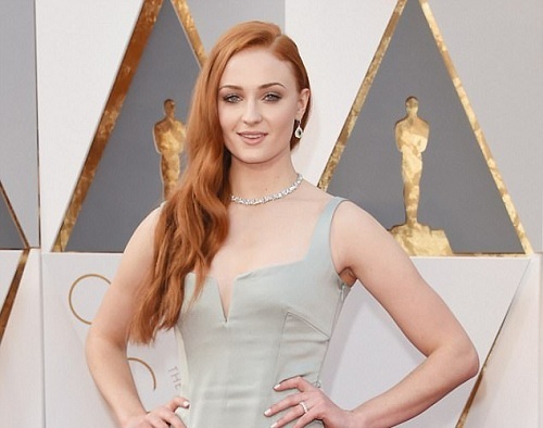 5 quy tắc tuyệt vời để có được thân hình đẹp như diễn viên Sophie Turner