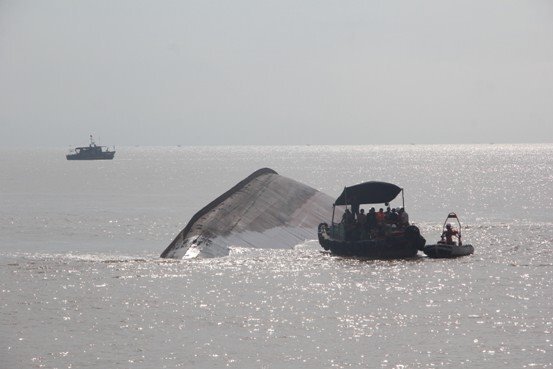 Vụ chìm tàu chở than ở Nghệ An: Phát hiện thêm 1 thi thể thuyền viên