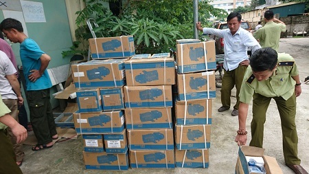 Tạm giữ lô hàng máy bơm có dấu hiệu xâm phạm nhãn hiệu Pentax