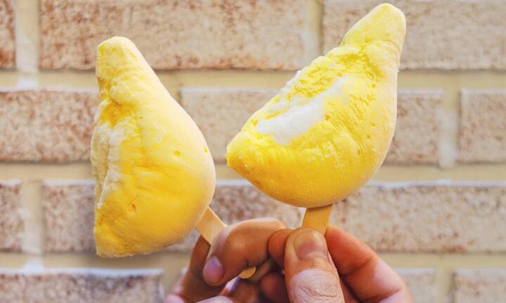 “Bỏng tay” kem sầu riêng giá 120 nghìn/chiếc