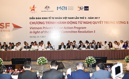 Thủ tướng: Ngày nào Chính phủ cũng làm việc với doanh nghiệp, về doanh nghiệp