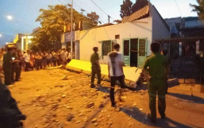 Lời kể nhân chứng vụ ban công sập đè chết 3 người phụ nữ