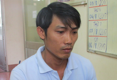 Thanh niên tự cầm dao cứa cổ giả bị cướp vì thua cá độ 