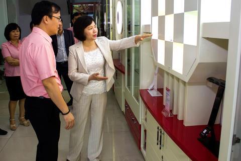 Cổ phiếu Điện Quang 