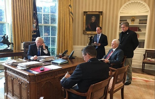 Chính quyền Donald Trump mâu thuẫn vì lệnh trừng phạt với Nga