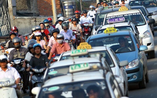 Hà Nội yêu cầu taxi phải sử dụng phần mềm đặt, gọi xe từ 1/7/2018