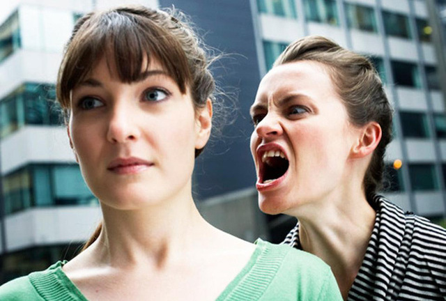 Cách đối phó với những kẻ khó chịu để thành công trong sự nghiệp