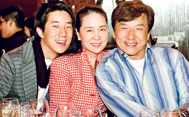 Phụng Kiều: Đệ nhất mỹ nhân nhưng cam chịu làm người đàn bà đứng sau gian bếp nhà Thành Long