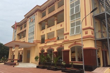 Kỷ luật cán bộ bút phê vào sơ yếu lý lịch sai quy định