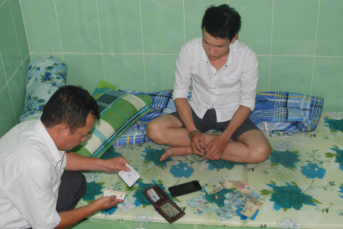 Kẻ sát hại nữ chủ tiệm cầm đồ bằng hàng chục nhát dao khai gì?