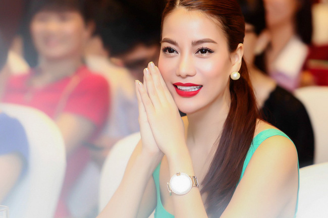 Nghệ sĩ có đáng bị chì chiết,