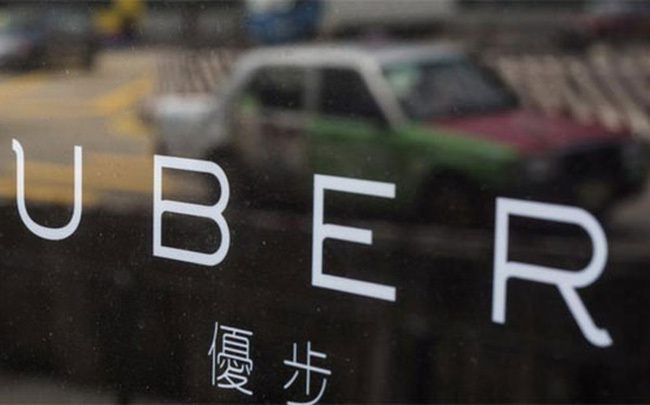 Uber Hong Kong tăng 80% giá cước