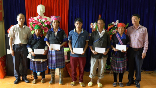 Honda Việt Nam chia sẻ khó khăn cùng bà con các tỉnh miền núi phía Bắc sau đợt lũ tháng 8/2017