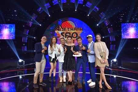 Lê Minh (MTV) lần đầu được tổ chức sinh nhật trên sân khấu