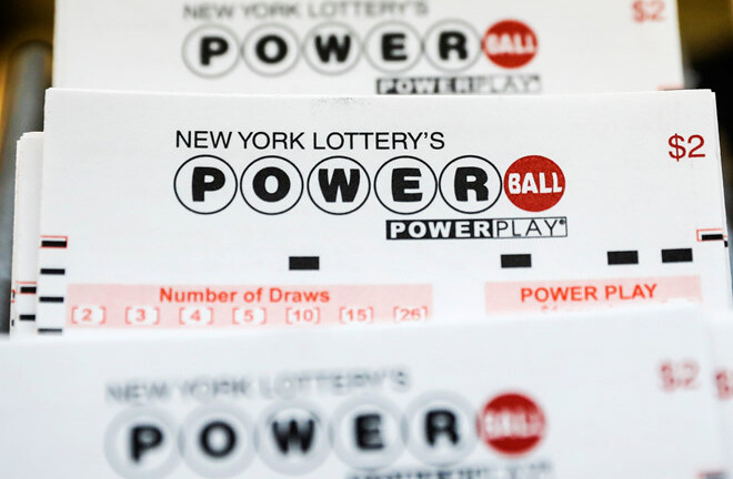 Một khách hàng Mỹ trúng Powerball 759 triệu USD