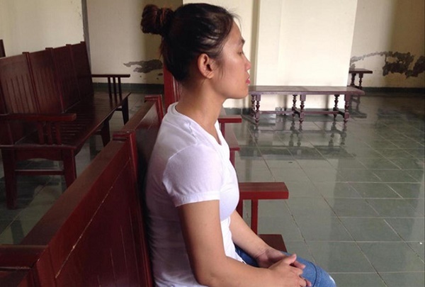 Tin mới nhất mới vụ thiếu phụ đi tù vì làm sứt mép bàn