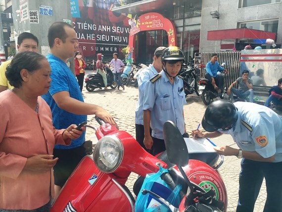 Công việc áp lực nhưng lương 2 triệu, nhiều cán bộ đô thị nghỉ việc