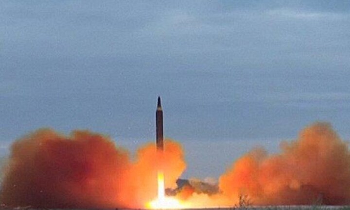 Triều Tiên công bố video bắn tên lửa qua Nhật Bản